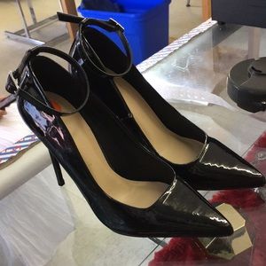 Black liquid high heels size 7